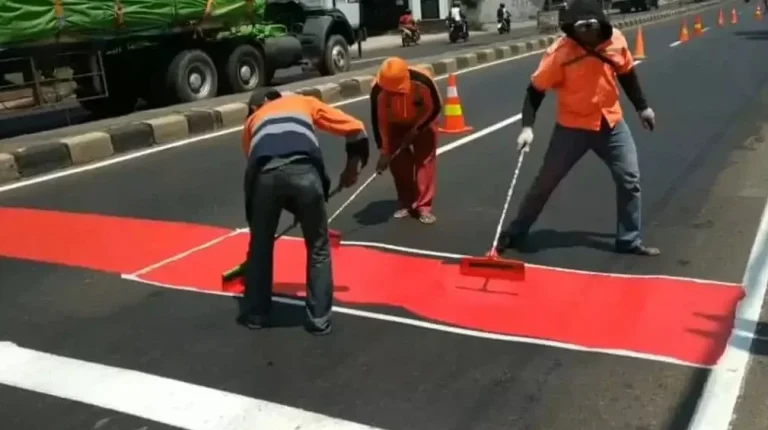 Peran Infrastruktur Jalan Kampus dalam Mendukung Aktivitas Mahasiswa: Pentingnya Jasa Pengaspalan yang Berkualitas